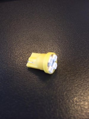 W5W Orange 4 LED.jpg (36.38 Kio) Consulté 10584 fois P.A.C. V2.c