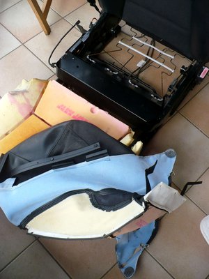 P1060203.JPG (385.56 Kio) Consulté 4070 fois Houssed'assise déposée