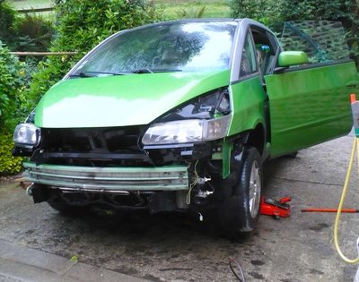 P1060649.JPG (399.49 Kio) Consulté 6397 fois Un bon coup de karcher dessous avant de commencer!