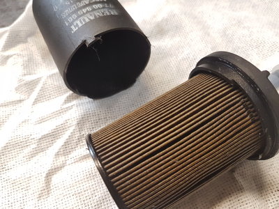 20180401_154134.jpg (3.36 Mio) Consulté 5946 fois Un filtre Renault (d'origine?)