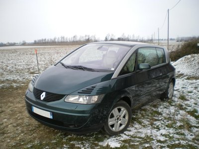 avec la neige ca fait ressortir sa couleur         joli non!!!