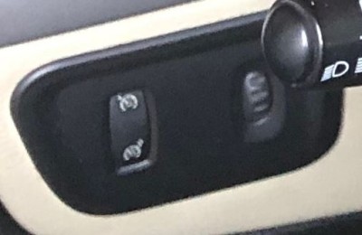 regulateur_0.jpg (27 Kio) Consulté 7112 fois à gauche : celui que je cherche !