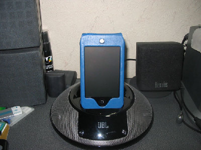 iPod%20Touch%20+%20Base%20Jbl.jpg