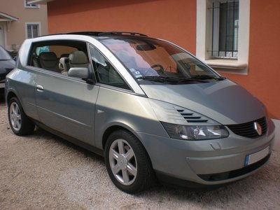 DSCN3869_2.JPG (675.31 Kio) Consulté 4951 fois 2,2 DCI