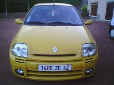 Clio RS jaune tounesol