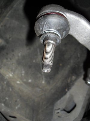 BVA - remplacement 1-2 trains (3).JPG (77.91 Kio) Consulté 6856 fois La rotule de direction de marque Delphi se termine par une empreinte alêne mâle... Pratique pour les démontages ! ça évite de tourner dans le vide... Rien à voir avec TWR et Moog... et c'est moins cher !