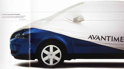 (photo extraite du catalogue &quot;RENAULT Avantime - accessoires &amp; équipements&quot; de 2002)