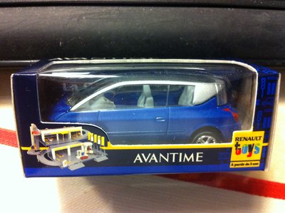 Mini avantime Bleu.JPG