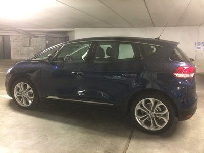 IMG_2561.JPG (1005.64 Kio) Consulté 8121 fois 1.6 dCi - 130 cv - Finition Business