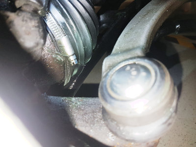 Manchon cardan percé 2.jpg (12.15 Mio) Consulté 9356 fois Manchon cardan percé 2