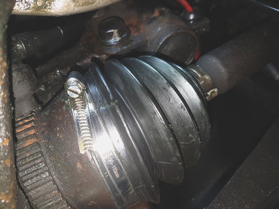 Manchon cardan percé.jpg (10.42 Mio) Consulté 9356 fois Mais manchon cardan percé.